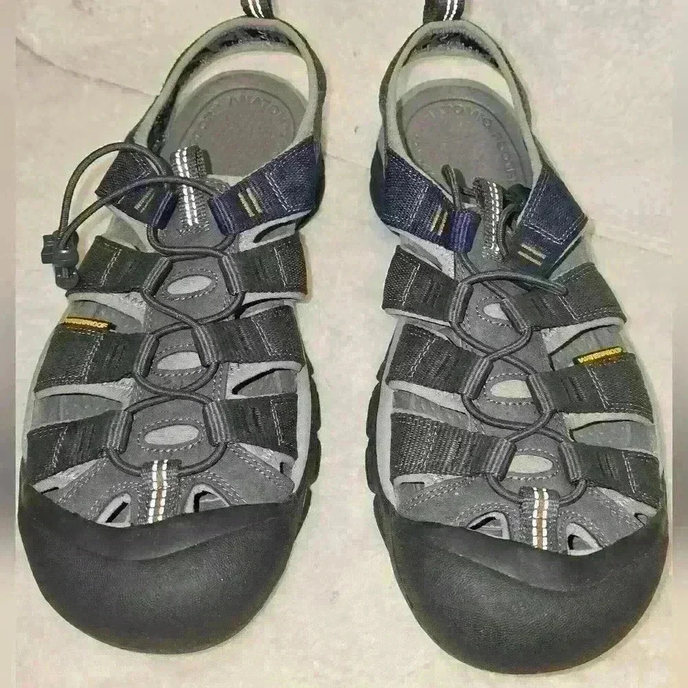 KEEN Shoes Size 10.5